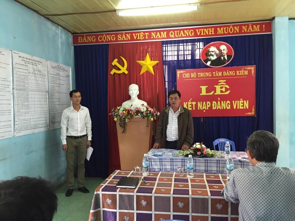 Chi bộ Trung tâm Đăng kiểm 82.01.S kết nạp Đảng viên mới Nguyễn Trọng Trí